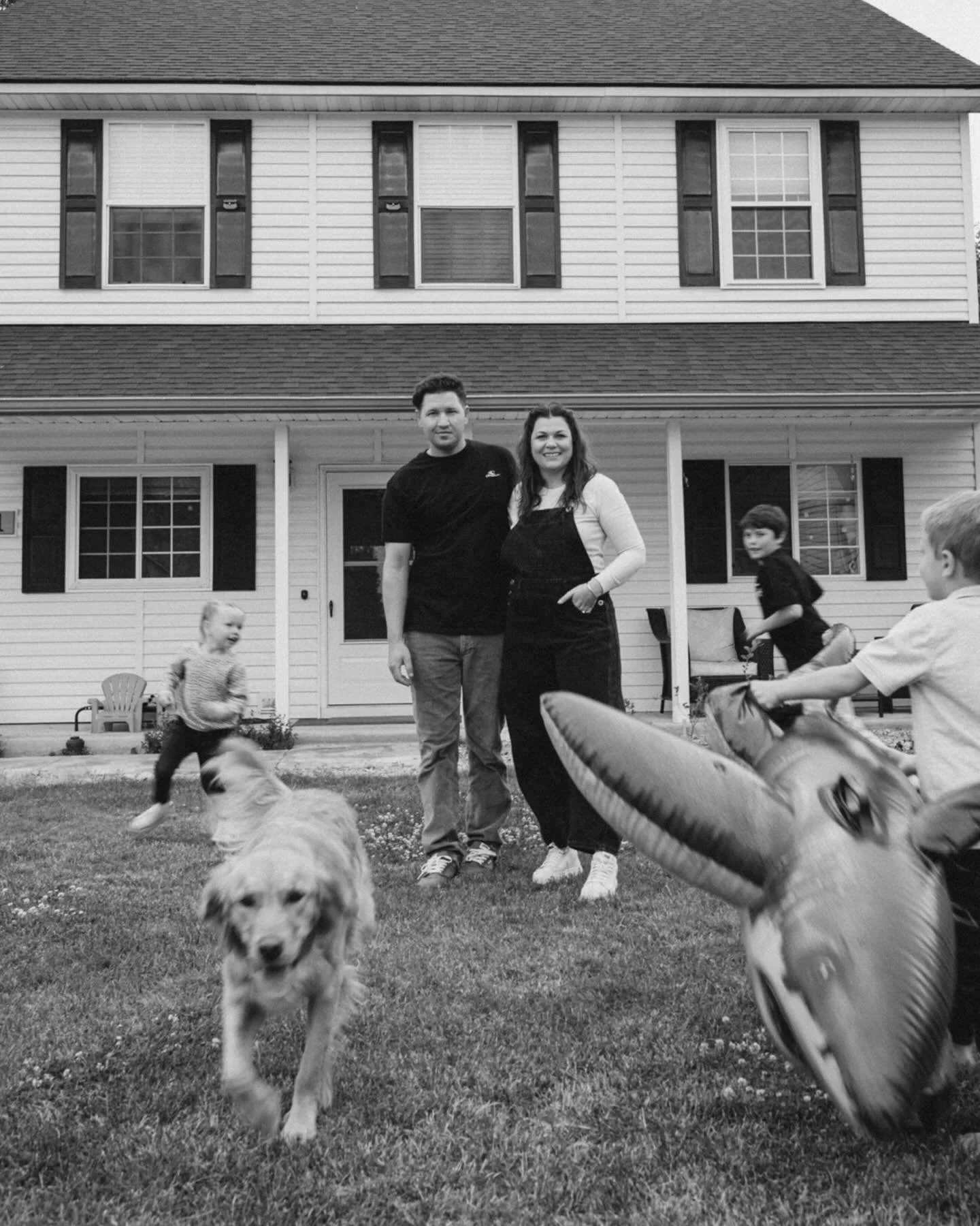Family sessions don&rsquo;t have to be perfect, in fact, in my opinion the more wild and unfettered the better. This was one of those sessions that was just so perfectly imperfect. From the whale floatie making an appearance to shenanigans on the tra
