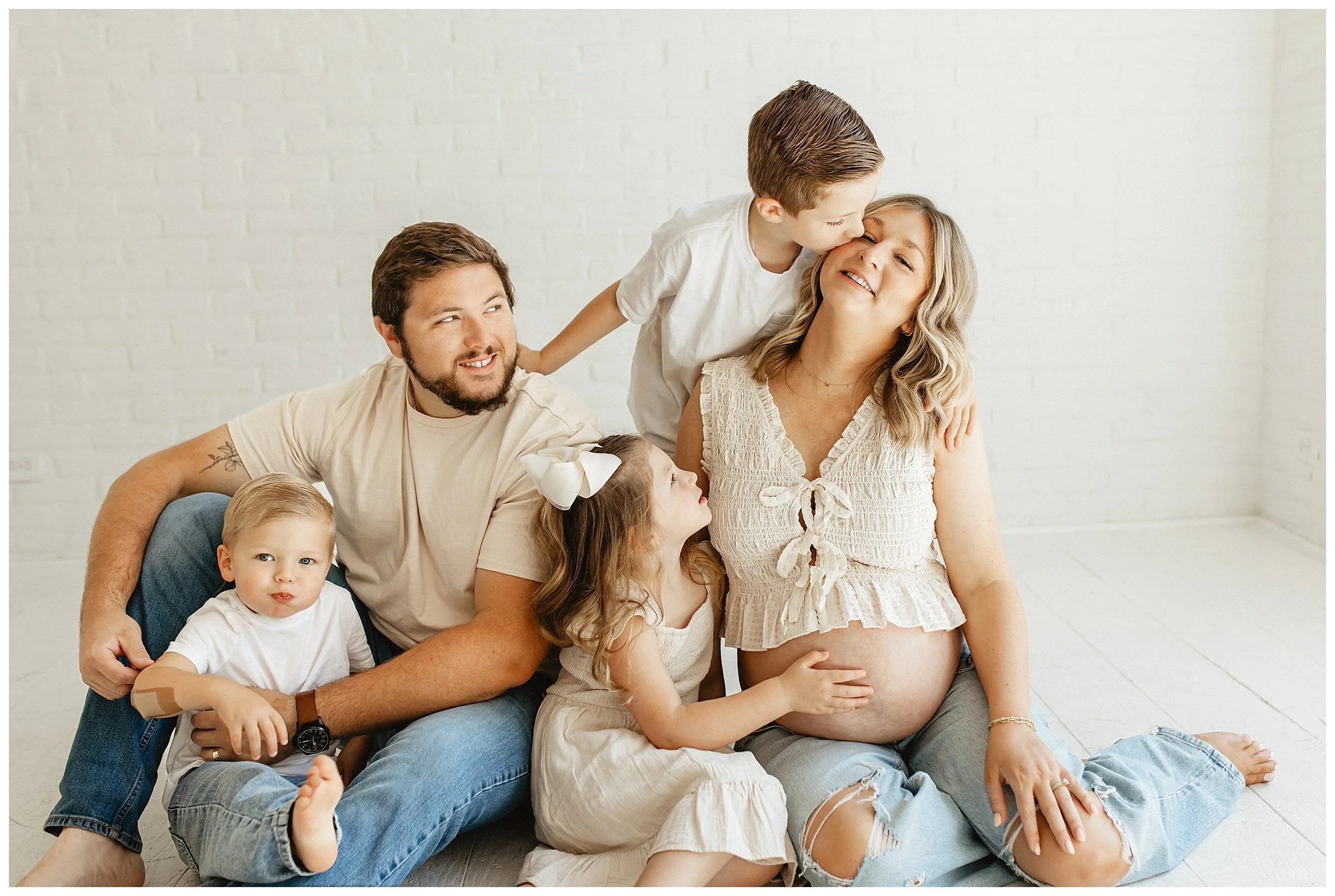 Boise Studio Maternity Photography_0007.jpg