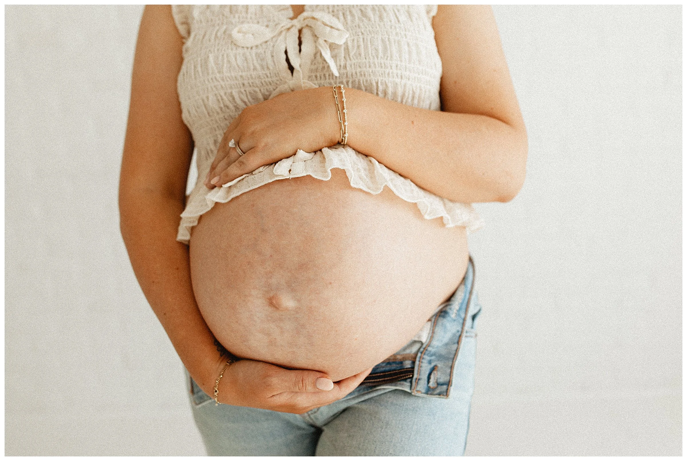 Boise Studio Maternity Photography_0034.jpg