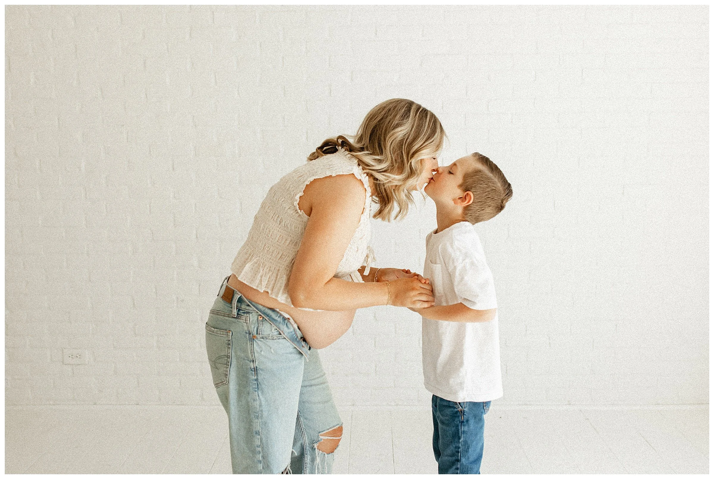 Boise Studio Maternity Photography_0048.jpg