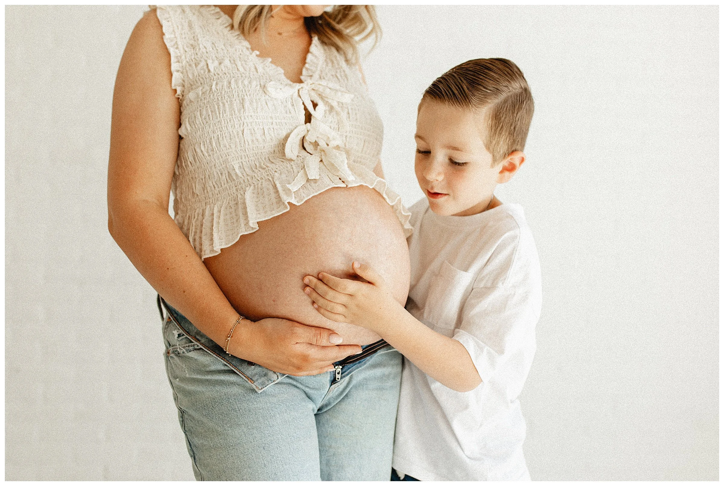 Boise Studio Maternity Photography_0049.jpg