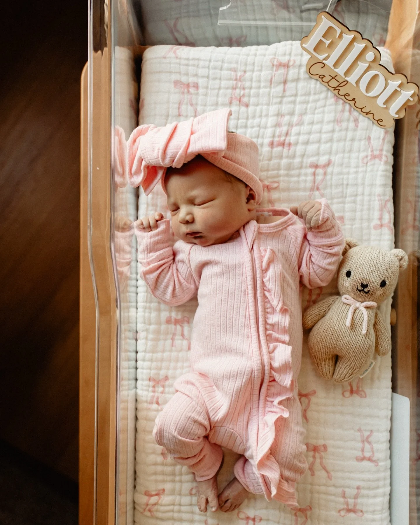 Met a brand new baby last week and my heart was full getting to document her arrival for this sweet family. Fresh 48 sessions are so near and dear to my heart. There is nothing quite like all the fresh new details of a newborn baby! To say I left wit