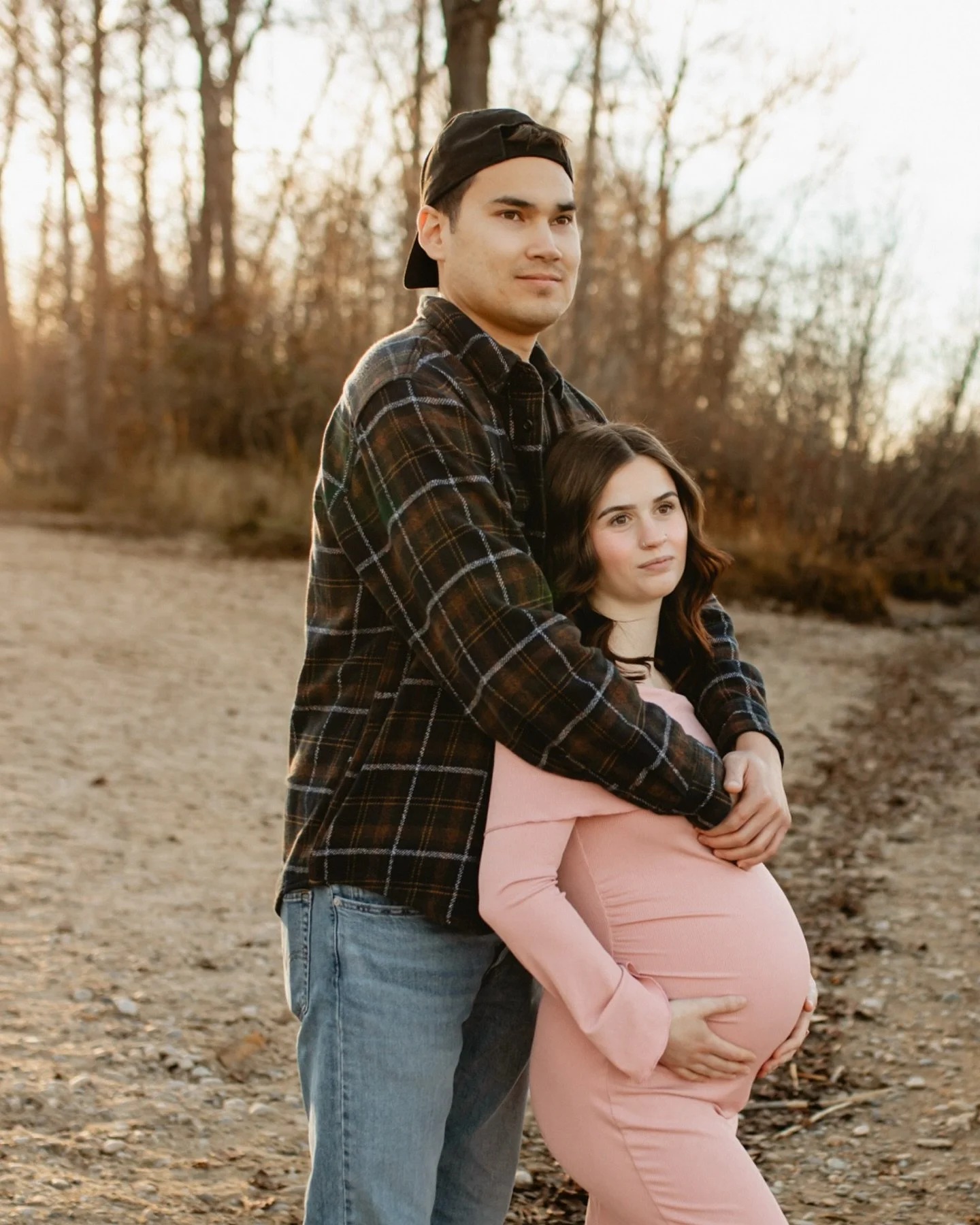 Coming out of Christmas break and feeling so exhausted but grateful. This maternity session was so sweet and we were met with amazingly warm weather for December.

If you are due in February or March and haven&rsquo;t taken maternity photos yet, I&rs