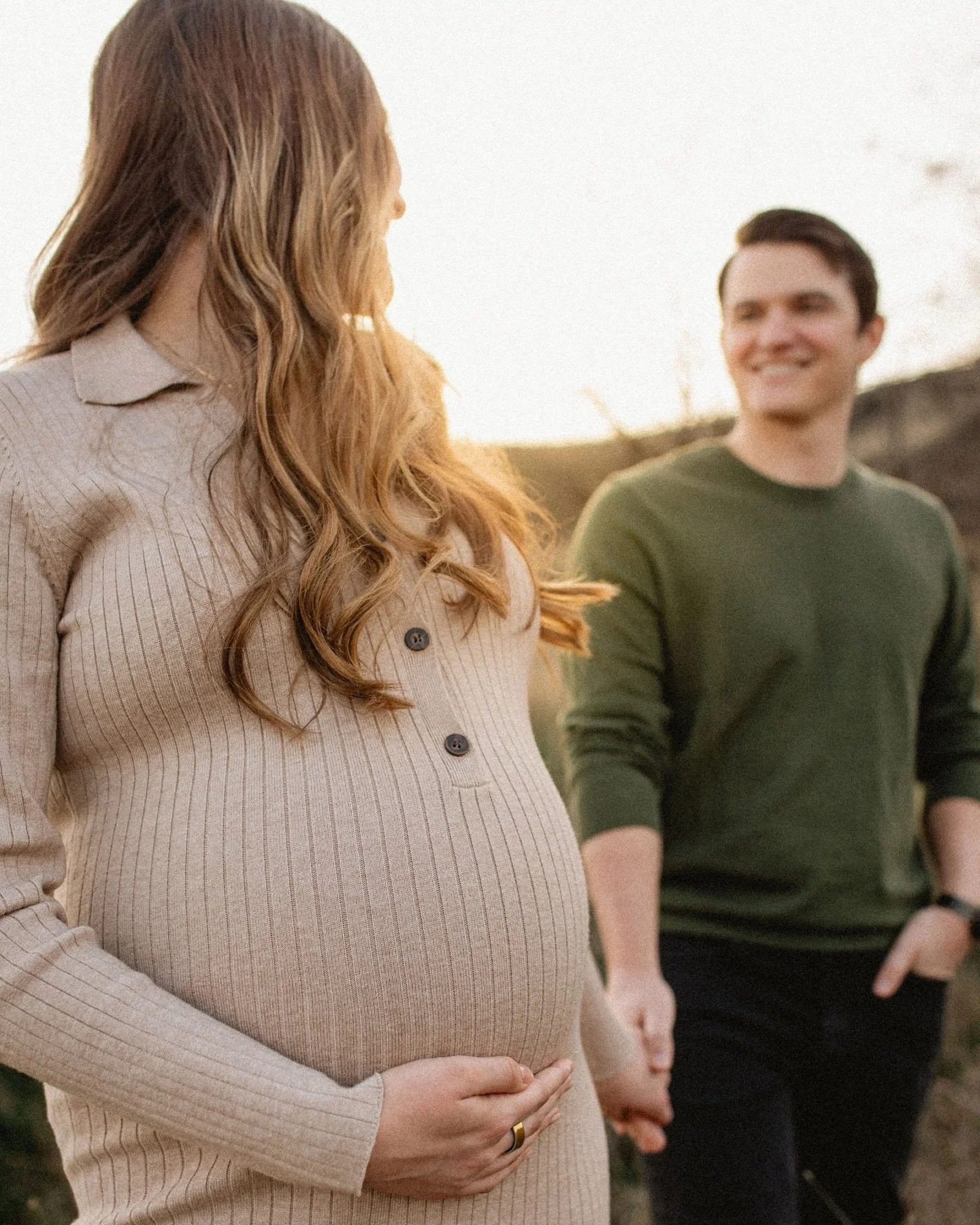 Sneaked this maternity session in just in time! Their little girl was born 5 weeks early just a week later!
#boisematernityphotographer #eaglematernityphotographer #meridianphotographer #nampamaternityphotographer #starmaternityphotographer