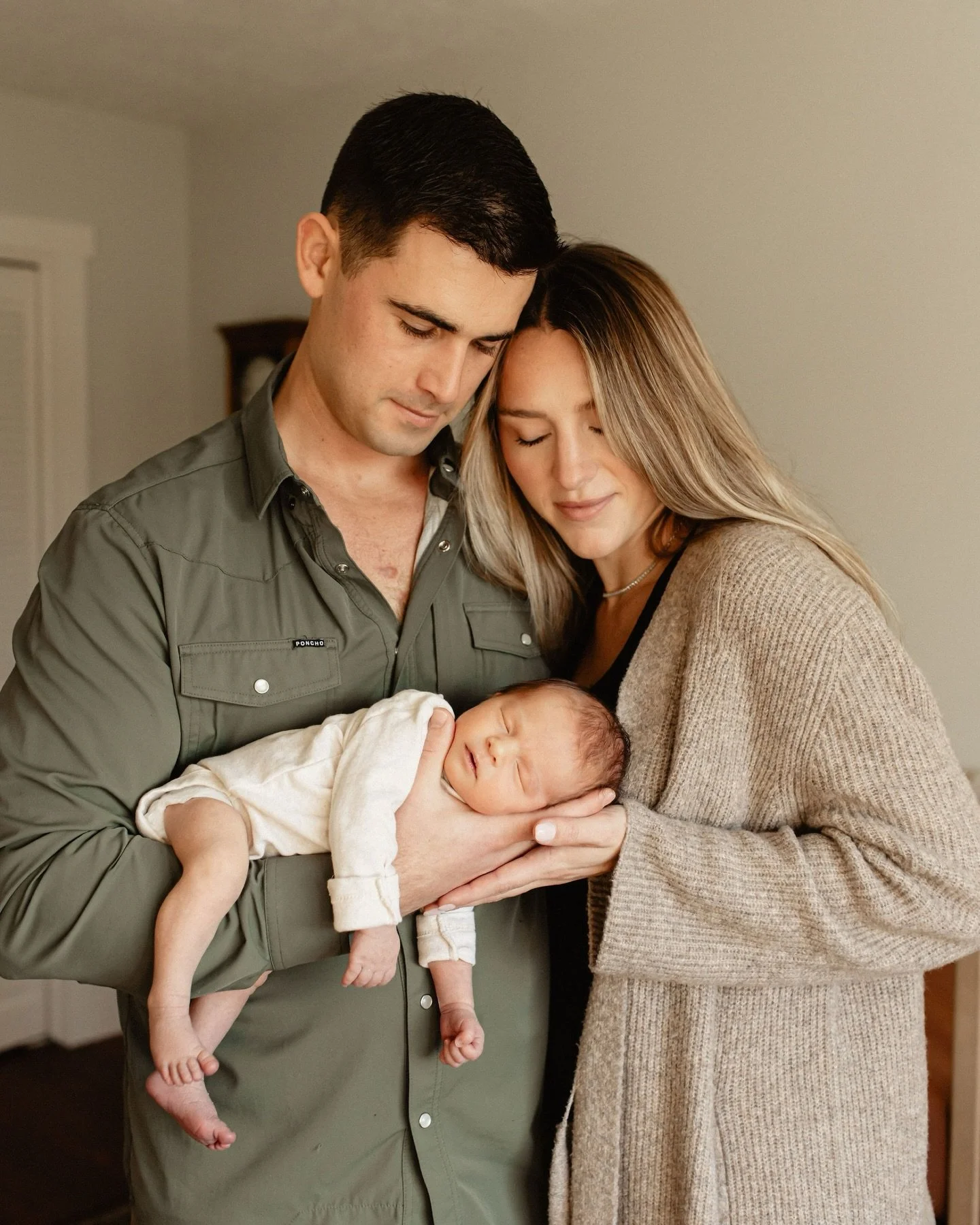 February was a month of sickness for our family and while I&rsquo;ve kept up with shoots and editing, I haven&rsquo;t kept up with posting. It was also a busy month with lots of new babies and I&rsquo;m so excited to share more!
#boisenewbornphotogra