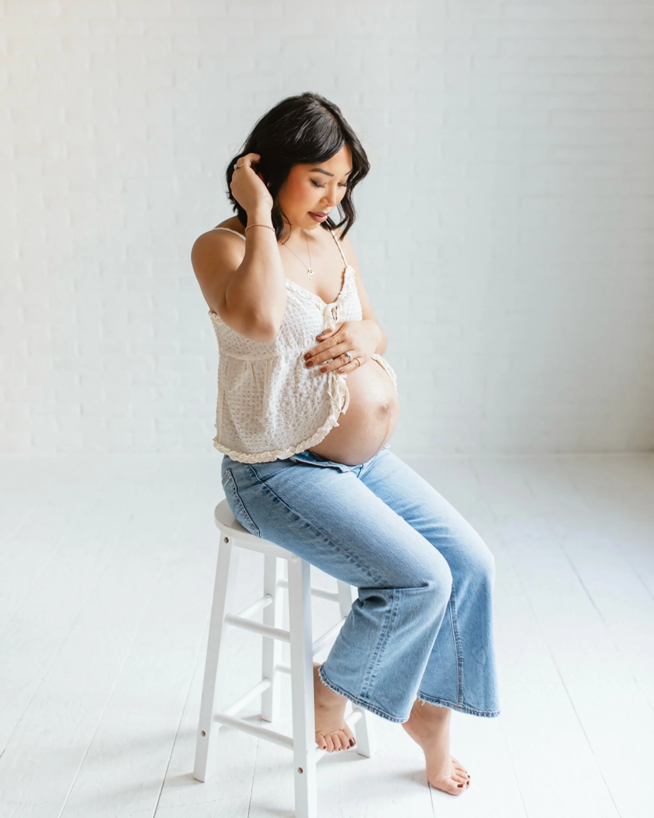 A beautiful mama and a beautiful family getting ready to welcome their 6th baby, a boy 💙

#boisematernityphotographer #boisematernityphotography #eaglematernityphotographer #meridianphotographer #boiseurbanstudio
