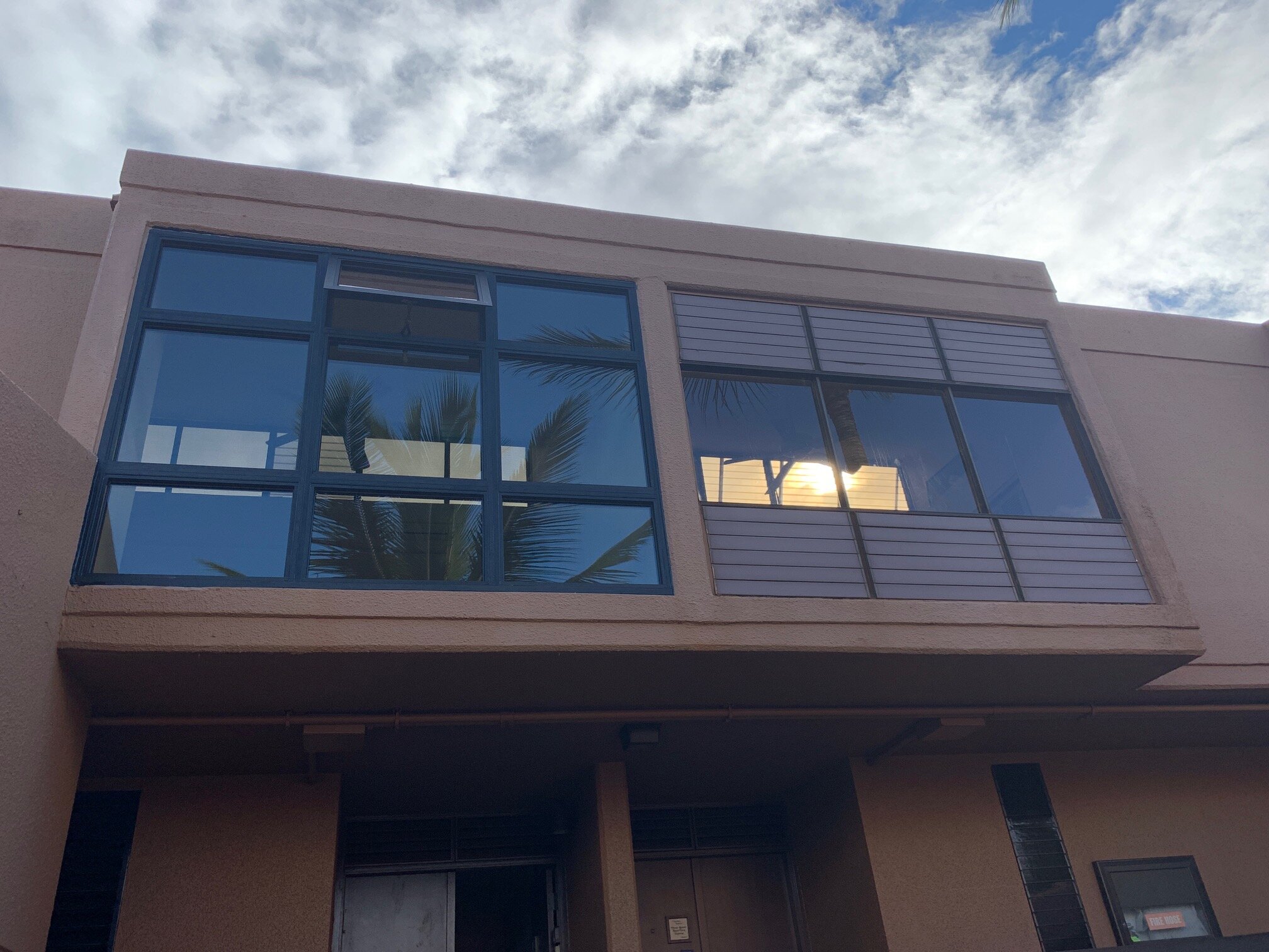9 bay stacked window system on 8th story installed with a life at kahana villas.JPG