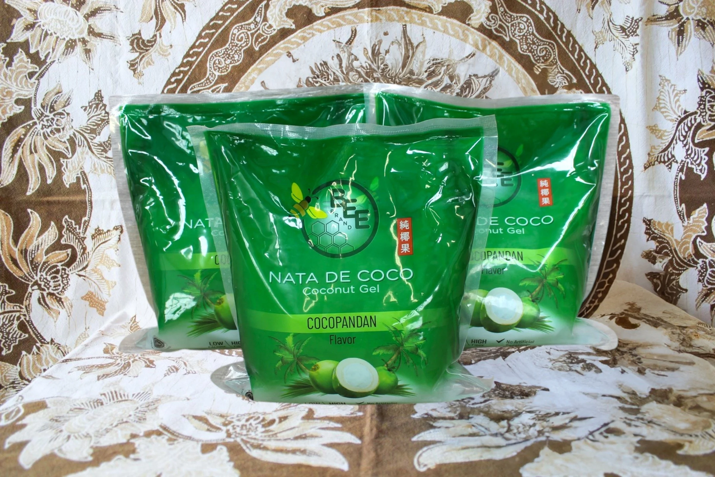 [M-048] Bee Brand Nata De Coco Coconut Drink 1000g