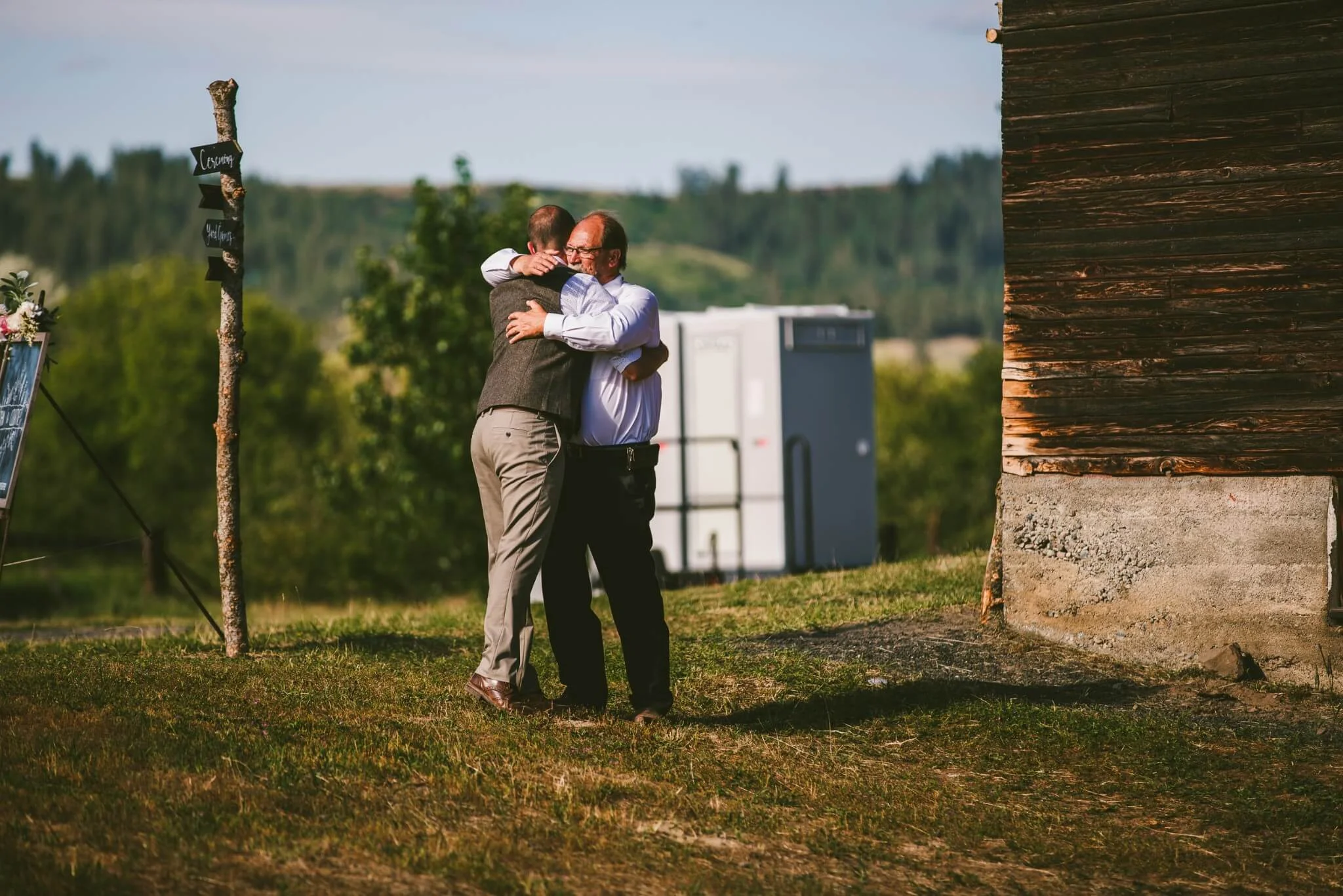 Spokane Barn Wedding (91).jpg