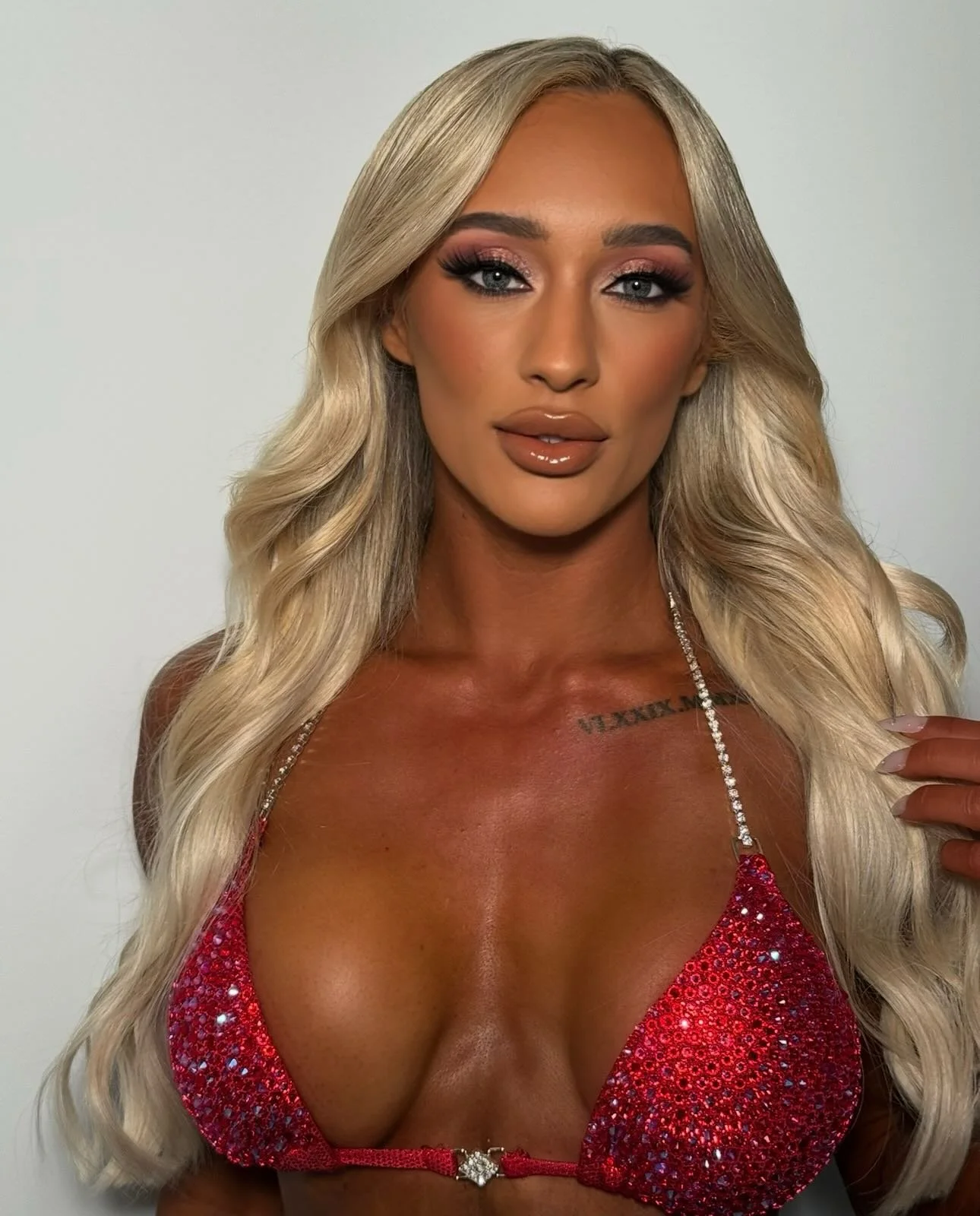 @dr.rachelxlinares always serving the looks 🥵

M&amp;H Marvin 

💜 Competing soon? Glam with us!
💻 Full schedule booking details and on our website.  Link in bio.

4/18/2026 &ndash; Wasatch Warrior
 SLC, UT

4/18/2026 &ndash; Muscle Evolution 
Sant