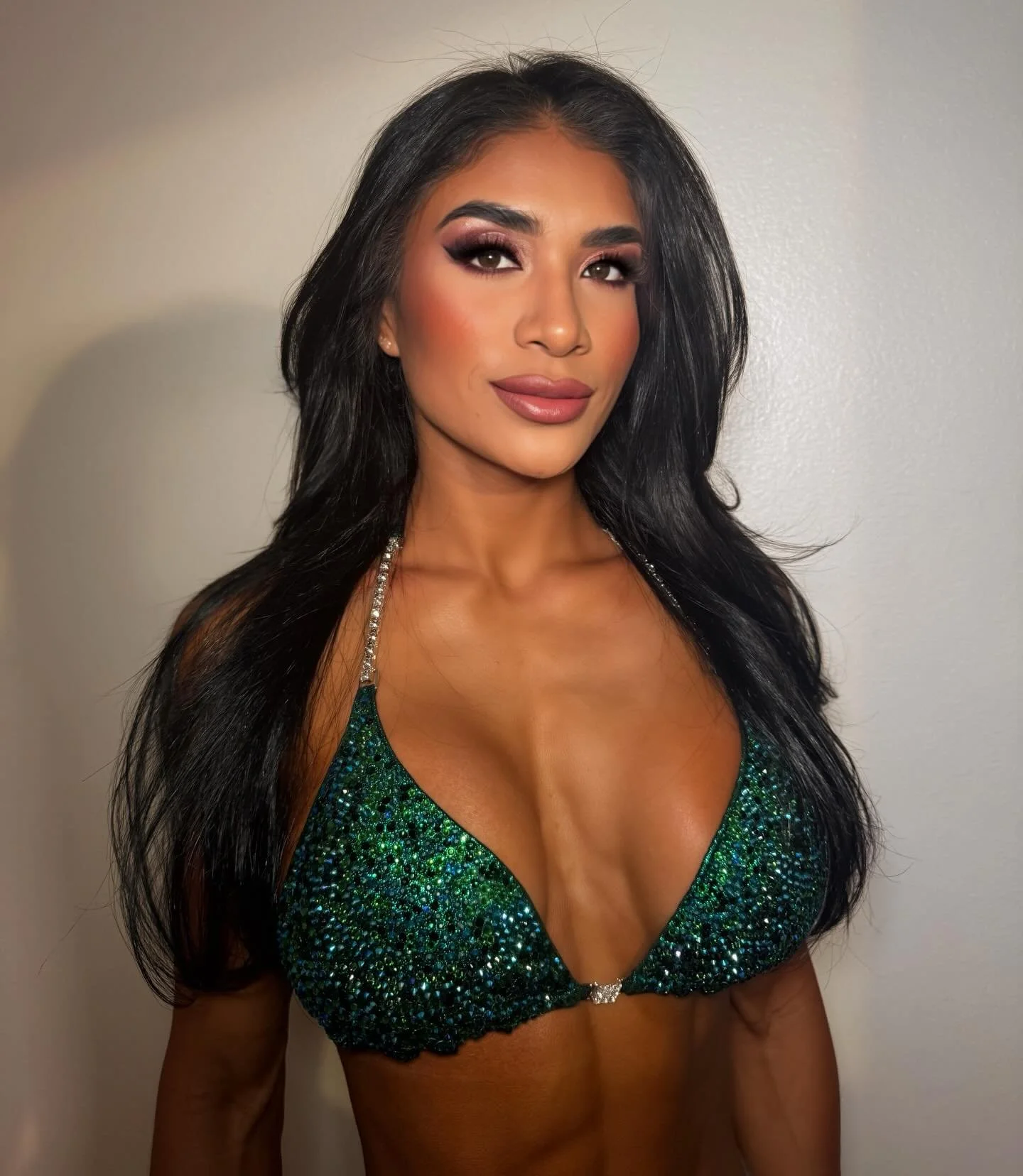 @ifbbpro_viotafit 
Makeup 💄 Amber 
#DCPRO

💕Competing soon? Secure your glam now.

Spots are filling fast across multiple cities and weekends. Once a show is booked out, we cannot add additional clients.

✨ JUNE&ndash;JULY (Almost full / limited)
6