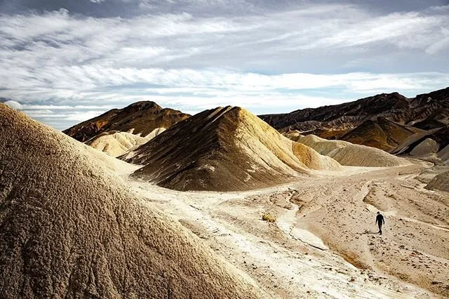 𝔻𝕠𝕟&rsquo;𝕥 𝕗𝕠𝕣𝕘𝕖𝕥 𝕥𝕠 𝕝𝕠𝕠𝕜 𝕗𝕝𝕪
For you wide angle in the desert.