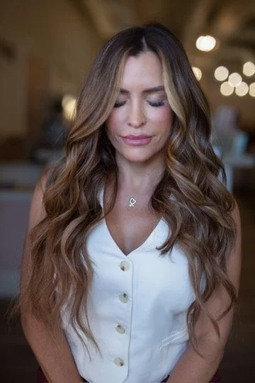 Blended hidden bead weft extensions