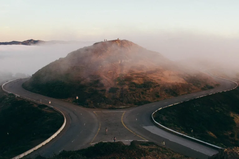 CroppedFocusedImageWyI3NjgiLCI1MTIiLCJ5IiwxMjhd-forking-road-839830-1920.jpg