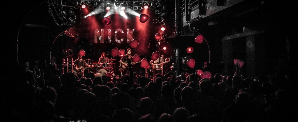 EPK DE — Nick Howard