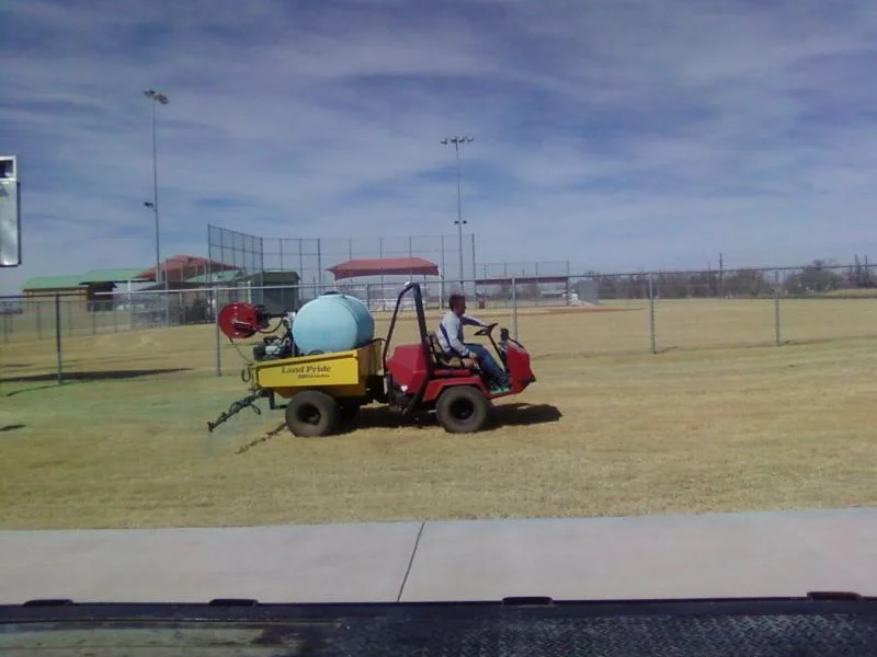 Pugsprayer1.2884120_std (1).jpeg