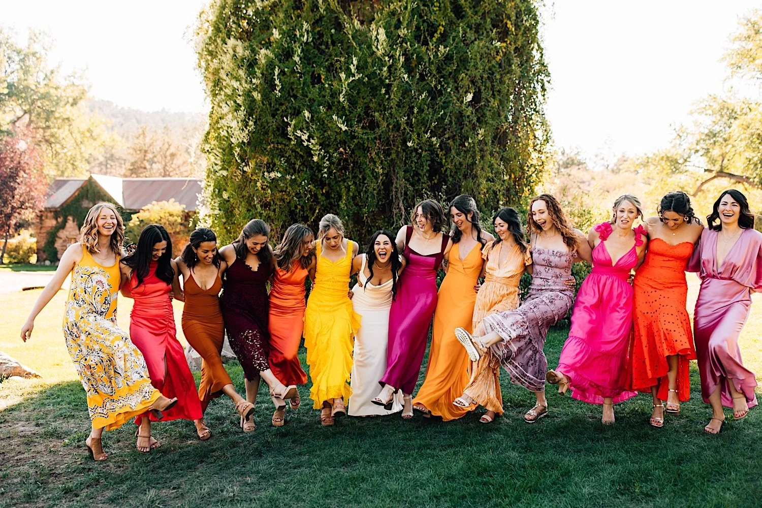 058_colorful-wedding-party-inspiration-for-summer-wedding-in-summer.jpg