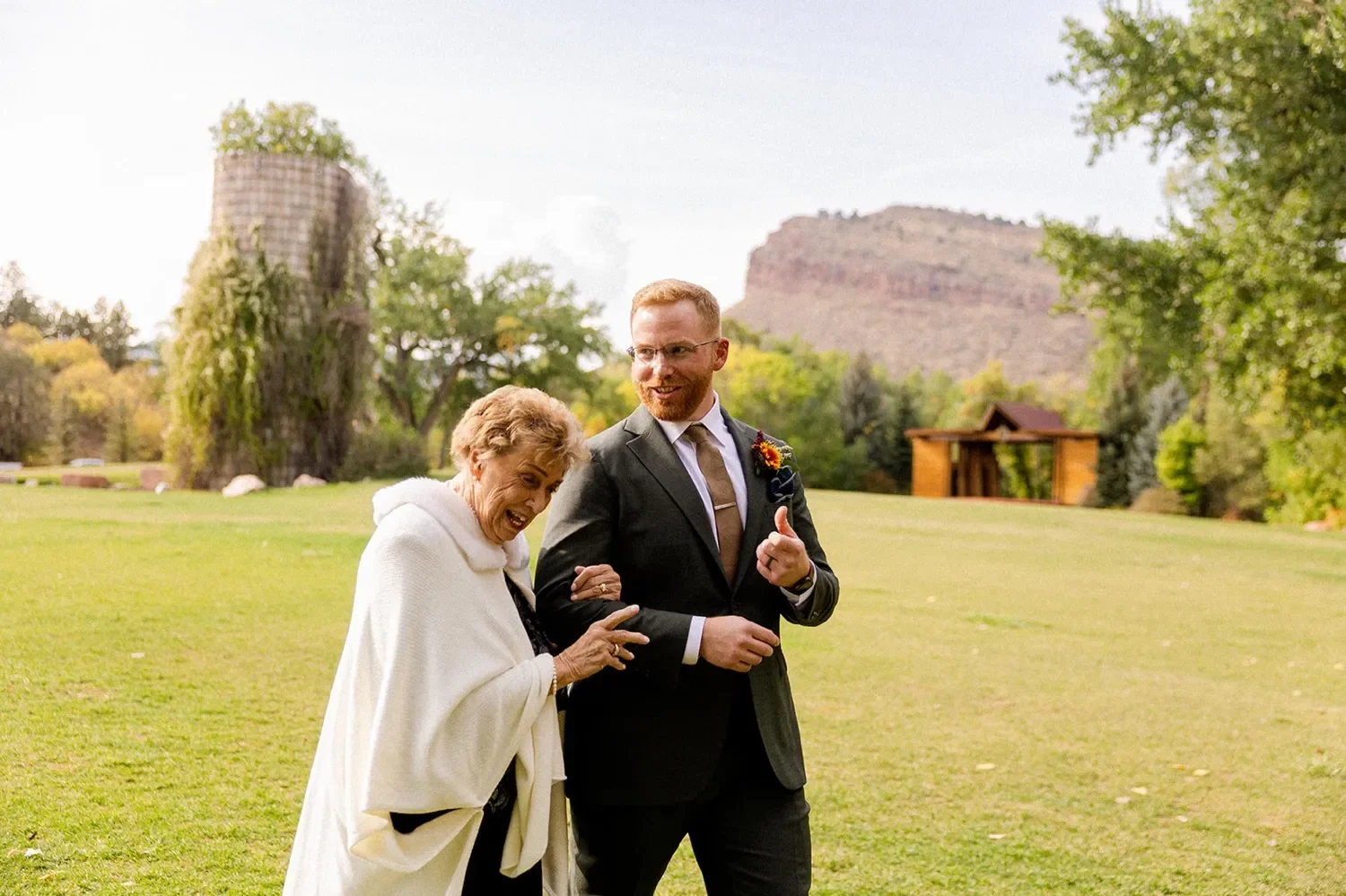 045_alchemycreative.net-planetblugrasswedding-kaceynik-584.webp