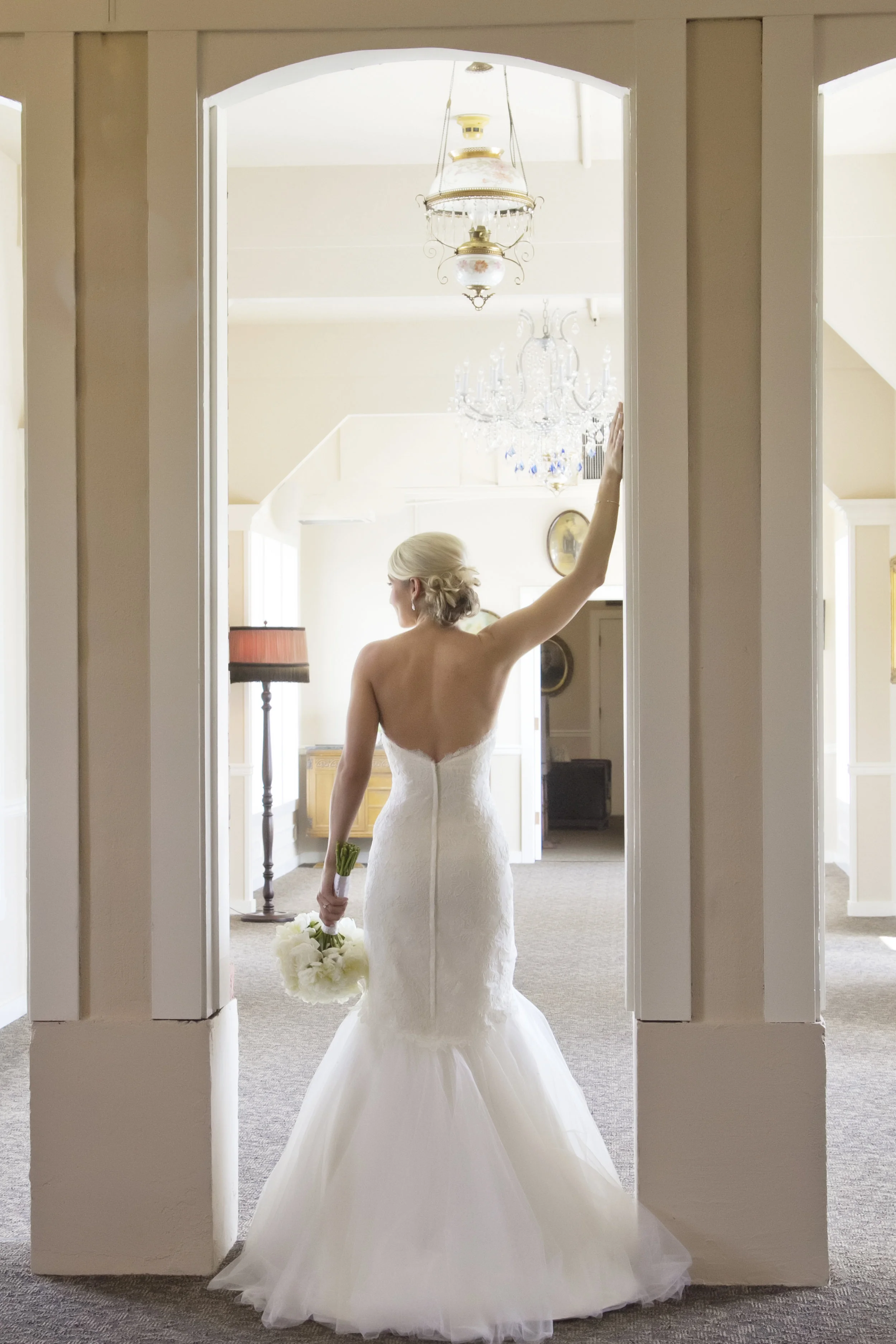 Bride-Romantic-photography-by-Tasha-Owen-6.jpg