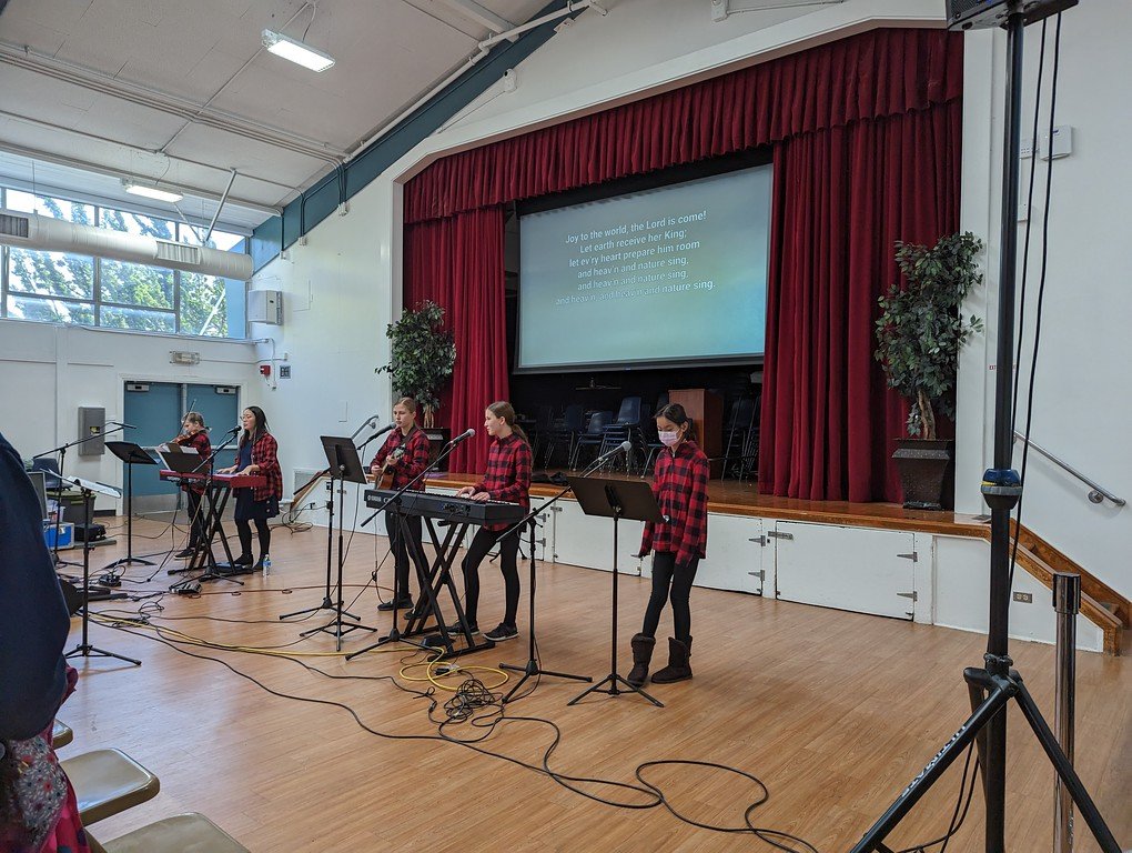 First youth-led praise (December 18)