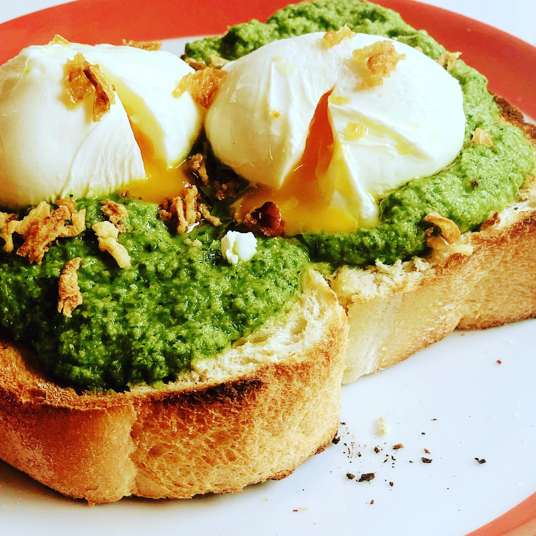 'Greensamole' and Poached Eggs on Toast