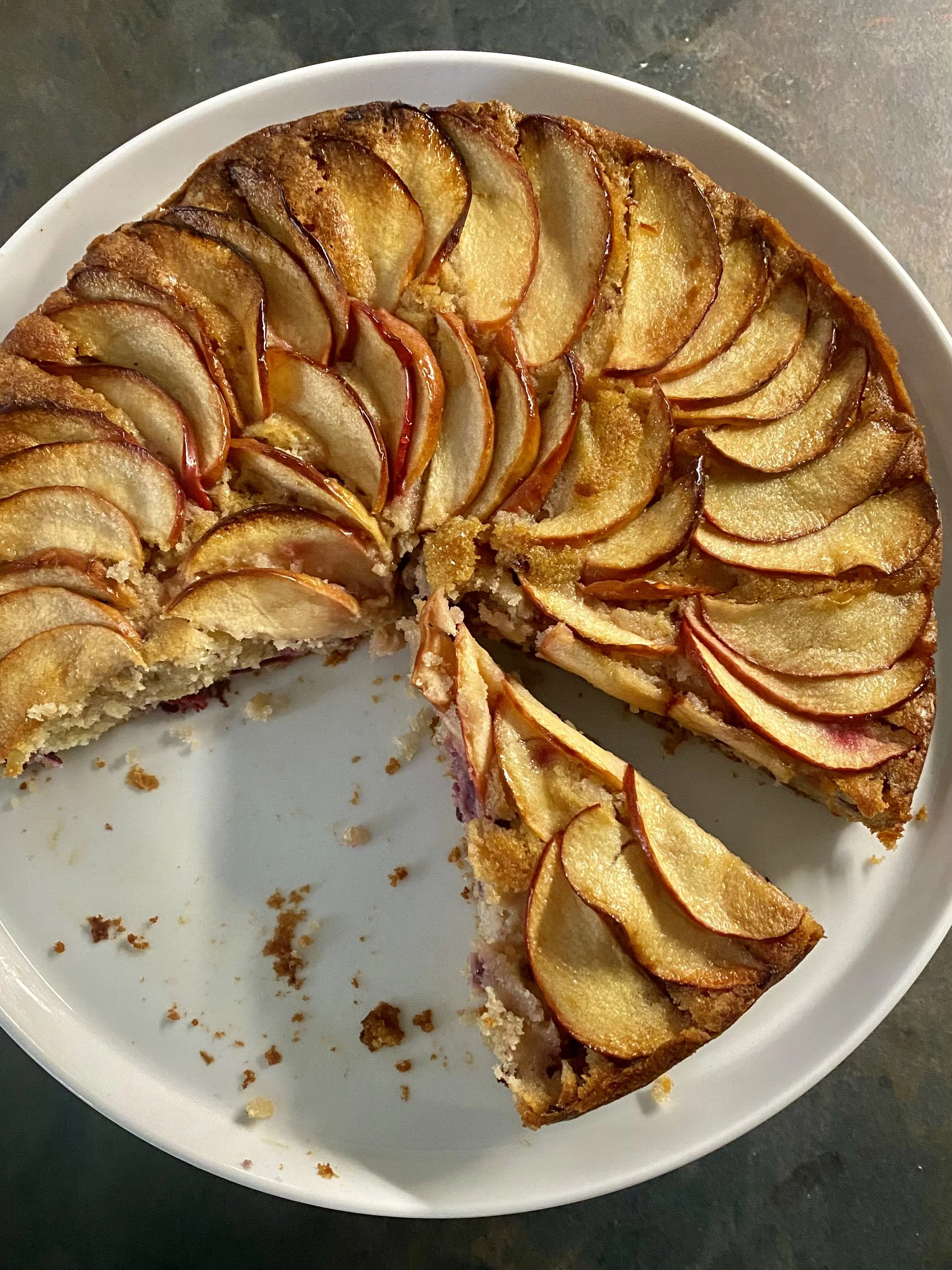 Apple and Blackberry Cake