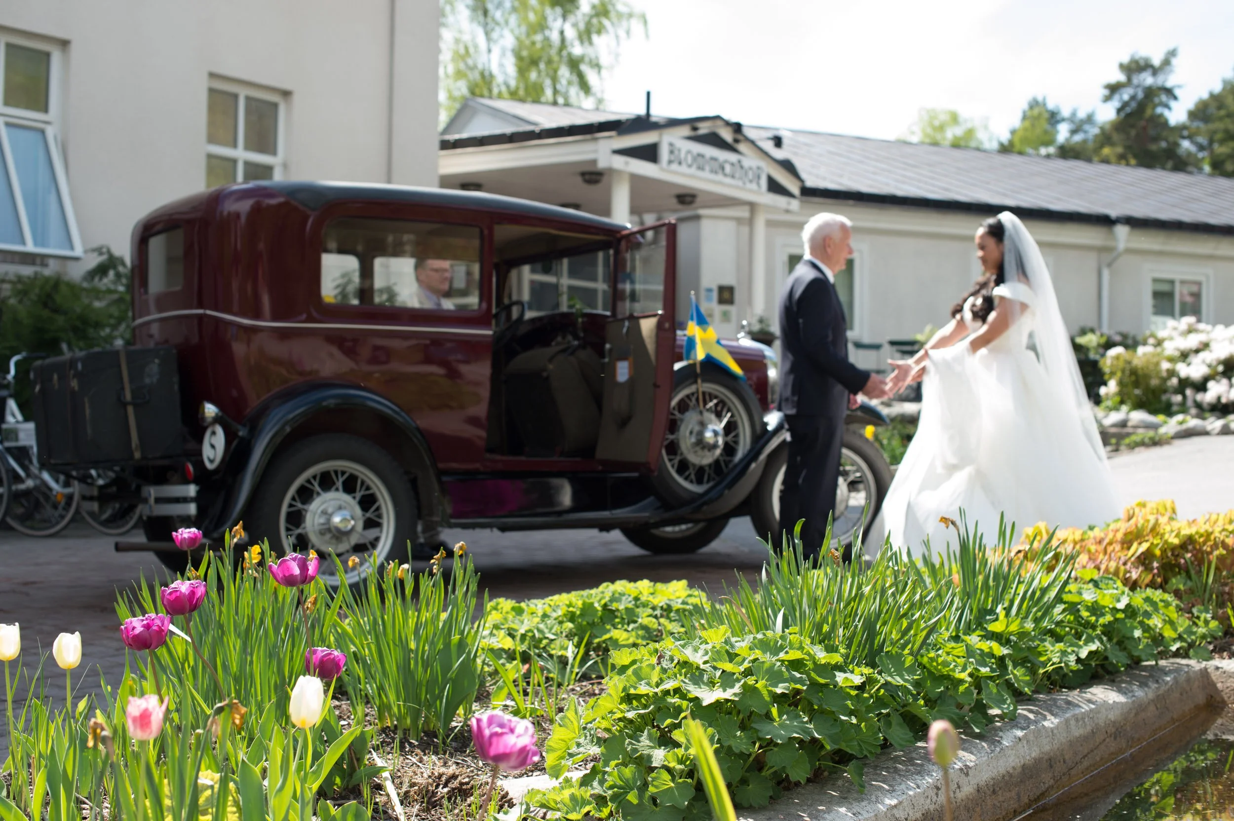 Brudens transport till kyrkan