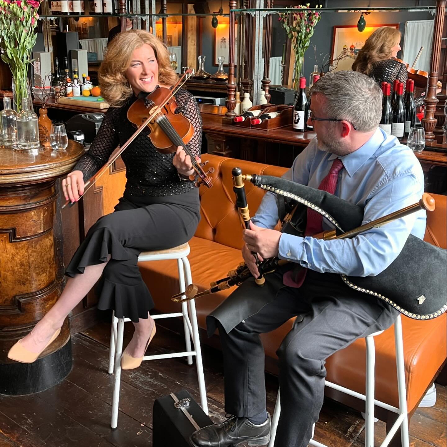 Dinner at Delahunts

A beautiful setting for a private group dining @delahuntcamden with acoustic set by the charming @bernadettenicgabhann on #fiddle and the wonderful Mikey Smith with #uilleannpipes #flute #whistle 
And how gorgeous a moment it was