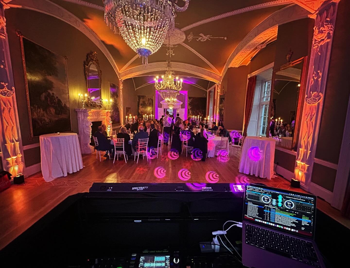 #castle #clubvibes 
#DJ 🪩 #SteveCooper 🪩#luttrellstowncastle 🧡

@stevencooperdj 🕺🙏
Shout out of thanks to @jillym1975 - a beautifully executed programme of events this week for @eventpartnersireland 
And we were delighted to be involved again to