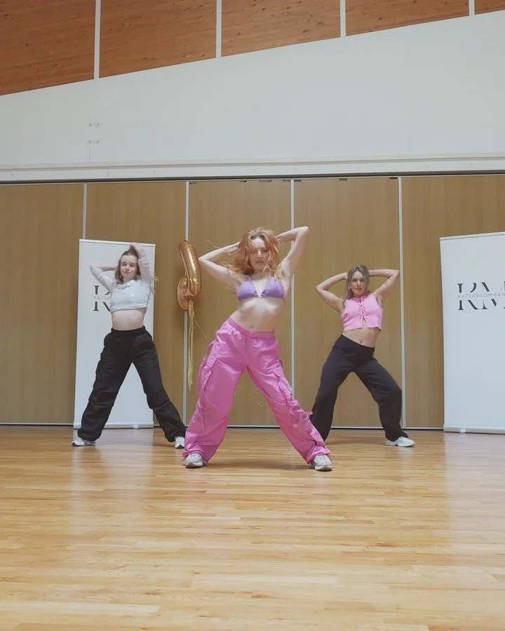 Jazzfunk Intensive 💥 4 years anniversary 💖 We never had so many people coming from all over Germany to us, so many slides to swipe to watch everyone shine 😍 @katjascompany at it&lsquo;s fullest! The focus of this Intensive was definitely performan