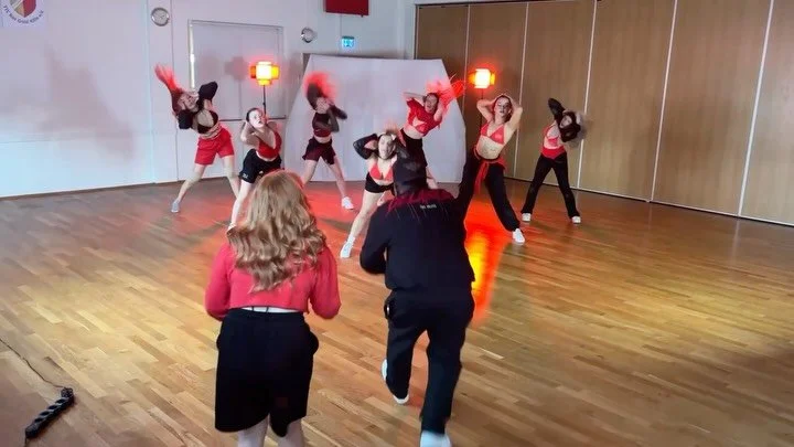 Are you ready for the result of our Industry Intensive?! 😍😭🔥 Dropping the video tomorrow 6pm 🕕 Here some bts of the second day, rehearsing, styling, talking and having fun creating in general ❤️ what a beautiful experience it was, everyone did so