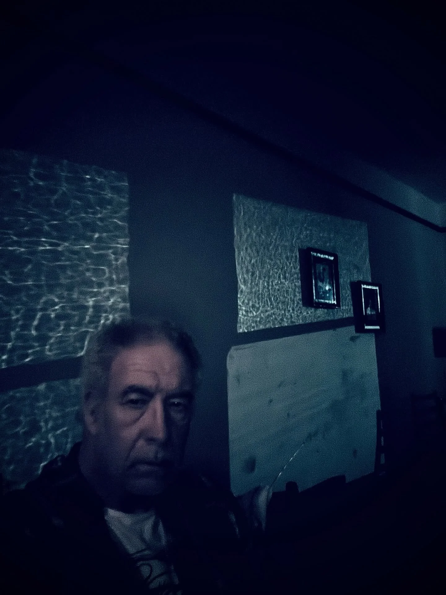 #photoselfportrait #photoself #nightphoto #studyinblue #selfportrait