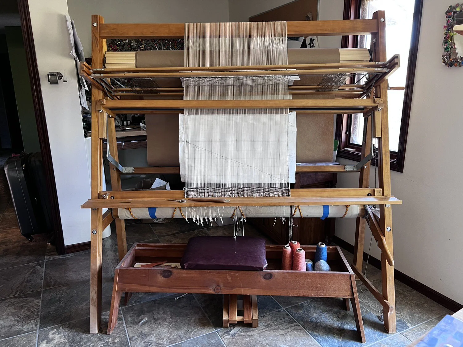 An Old and New Tapestry Loom