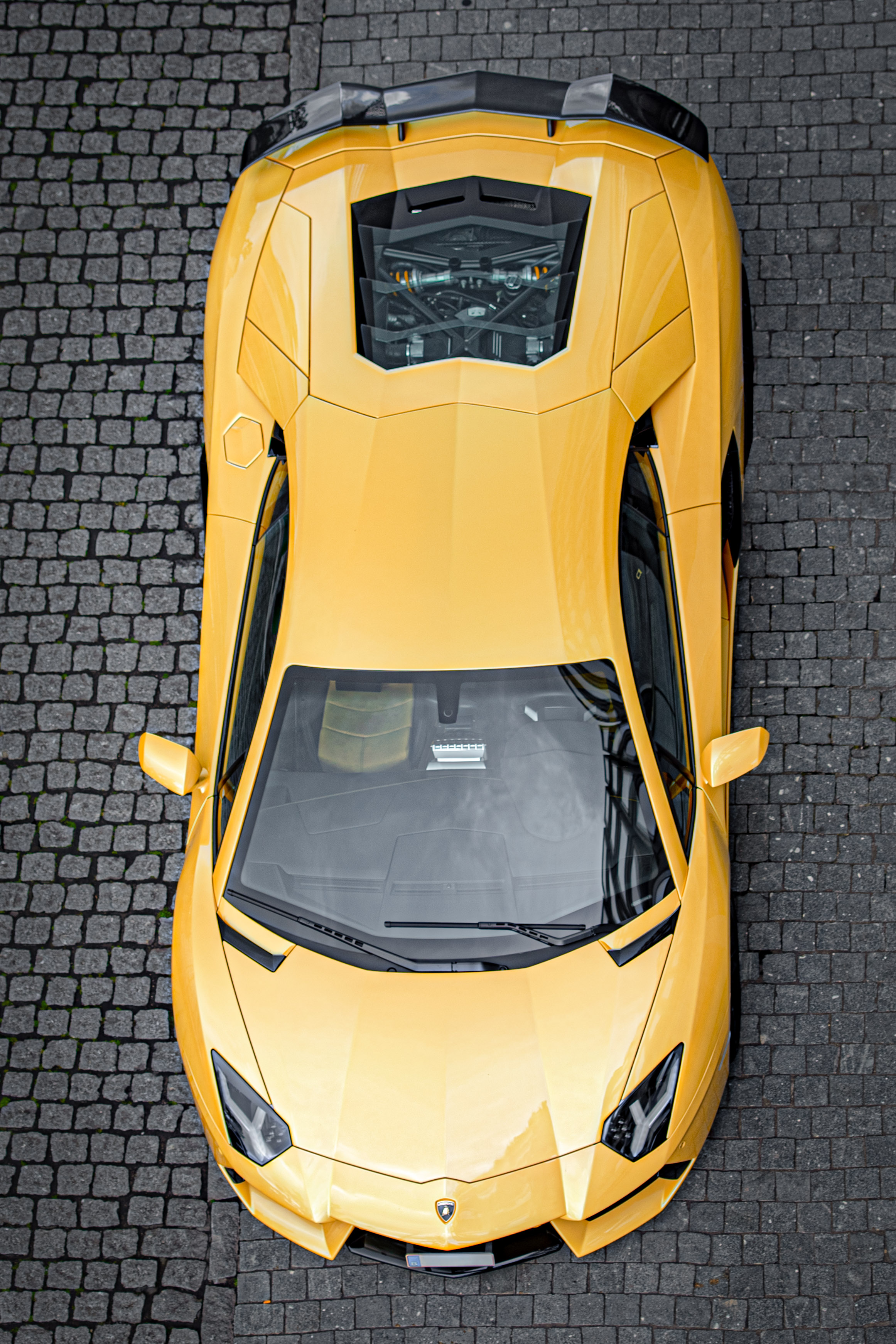LAMBORGHINI-ABOVE-0.jpg