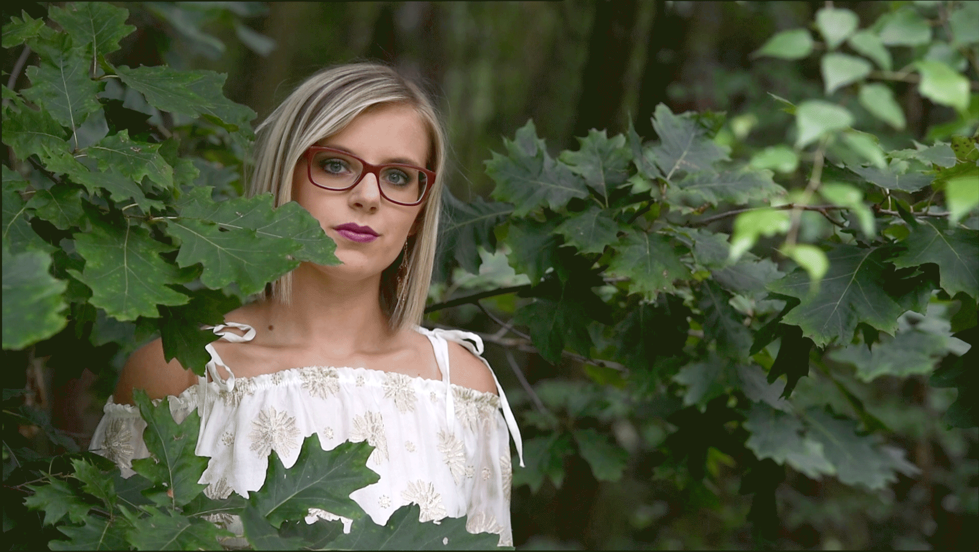 CINEMAGRAPH-ISABEL 2.gif