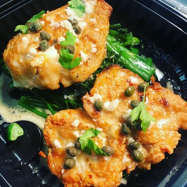 Chicken piccata, grilled broccolini, lemon, capers and butter! Available now through Sunday! @locandari #supportsmallbusiness #supportlocal #italian #comfortfood #rhodyeats #eatdrinkri #eater #eaterprovidence #togo #curbsidepickup #takeout