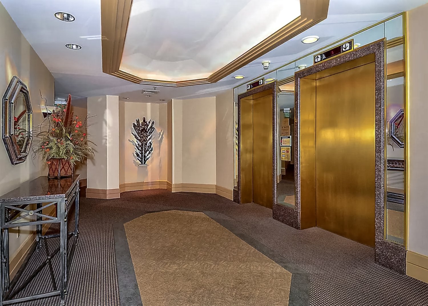 St. James Condominium: Typical Elevator Lobby