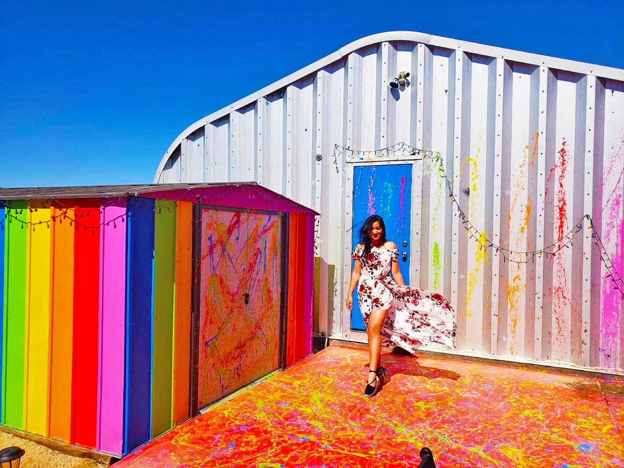 GIRLFRONTSHEDS005.jpg