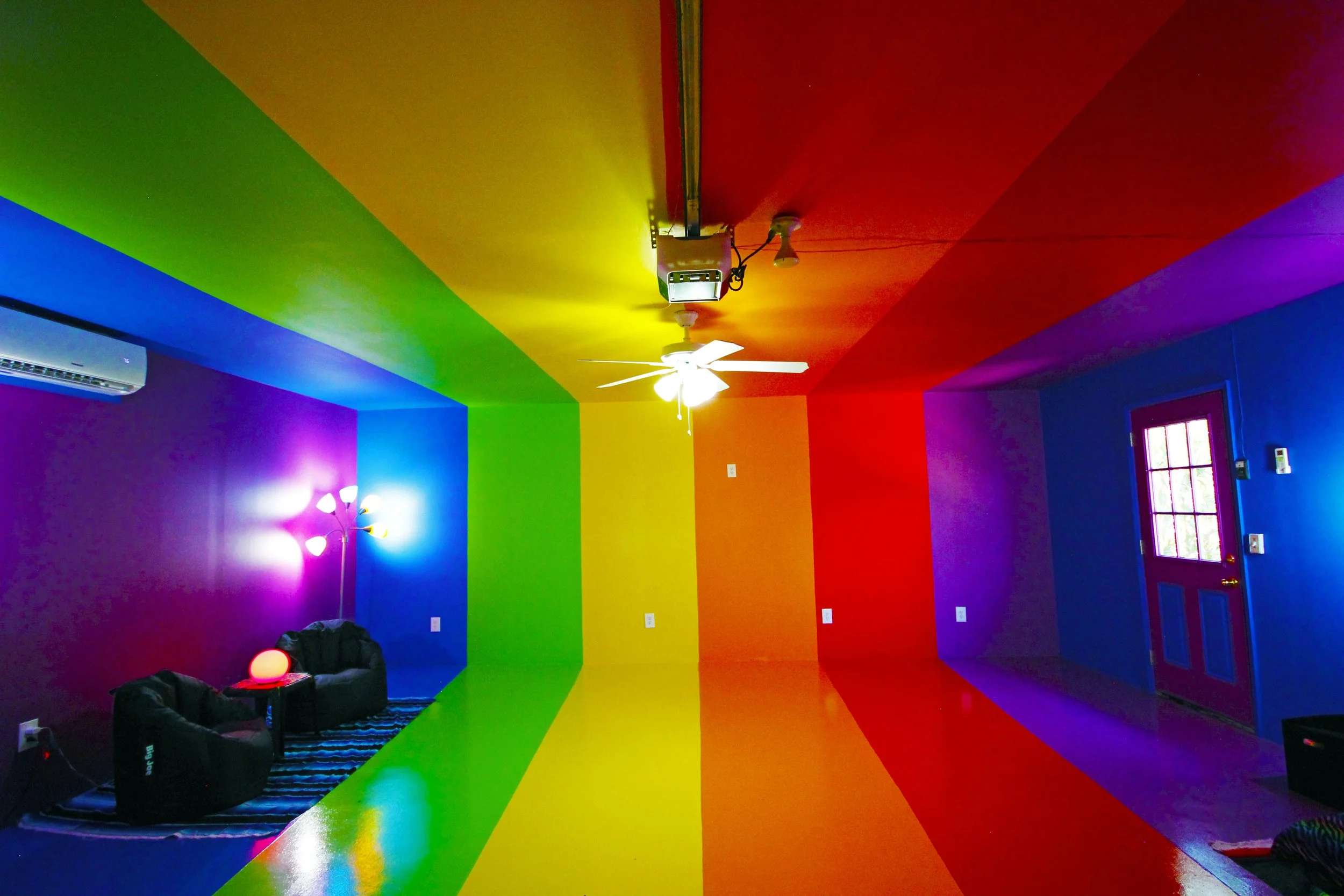 rainbowgarage18.jpg