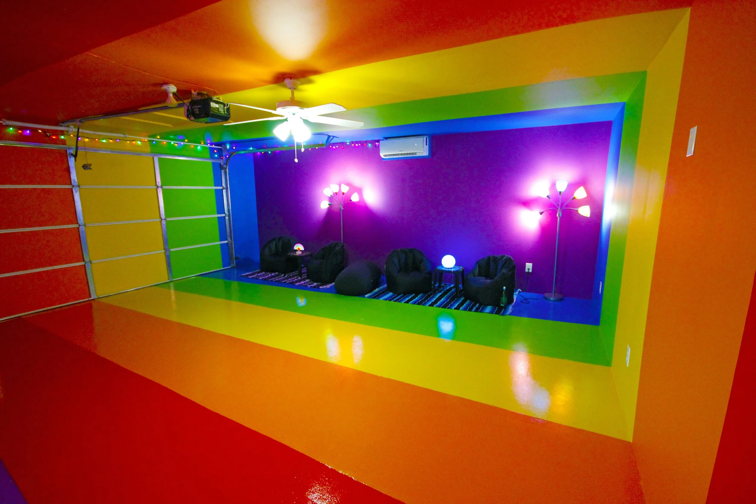 rainbowgarage08.jpg