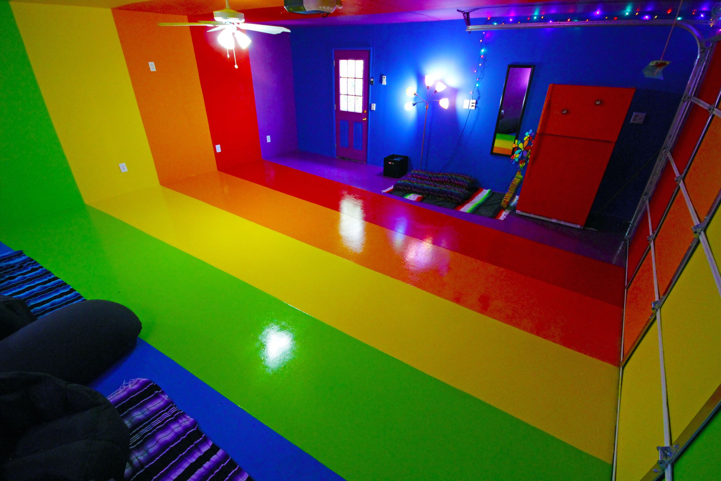 rainbowgarage12.jpg