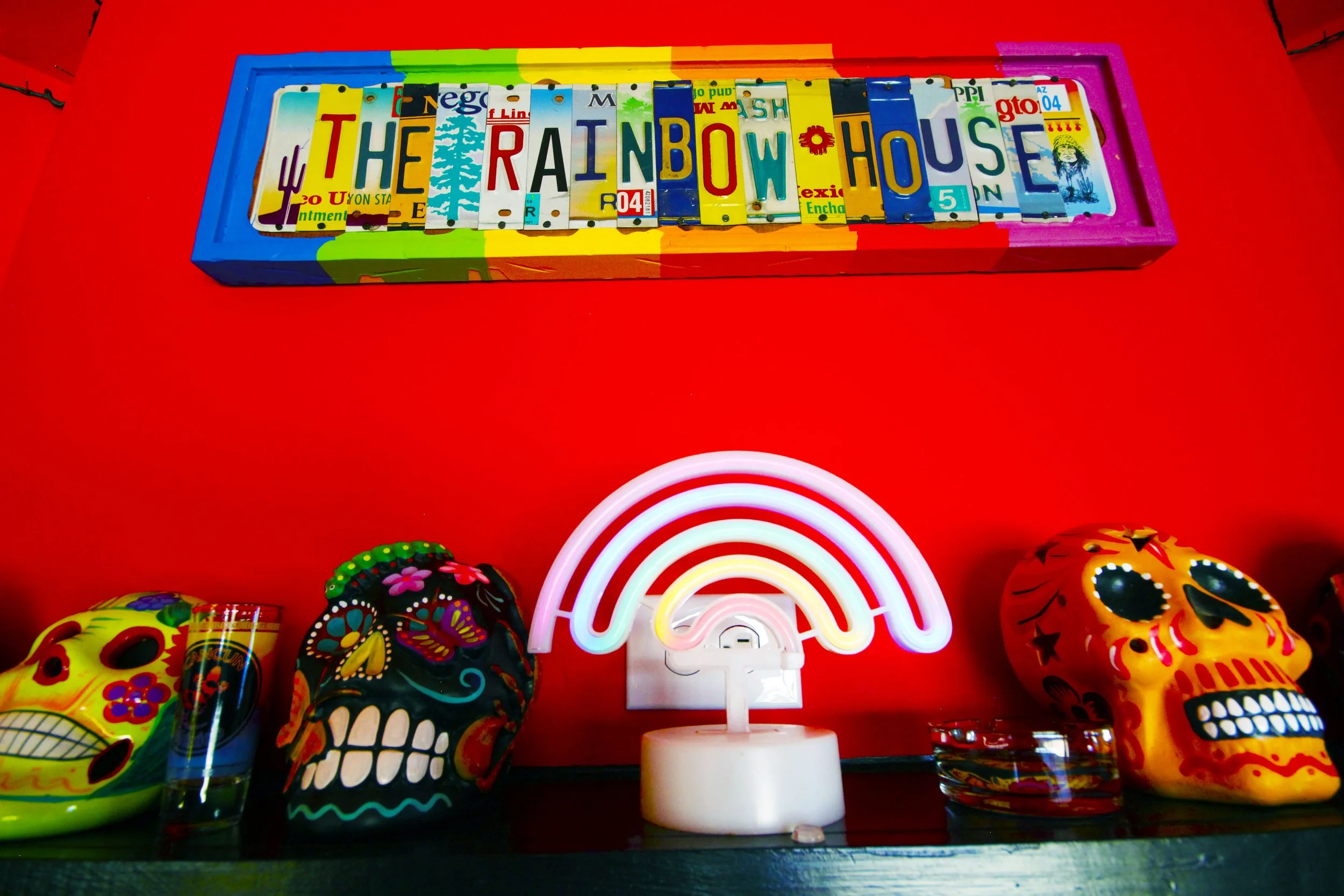 redroom09.jpg