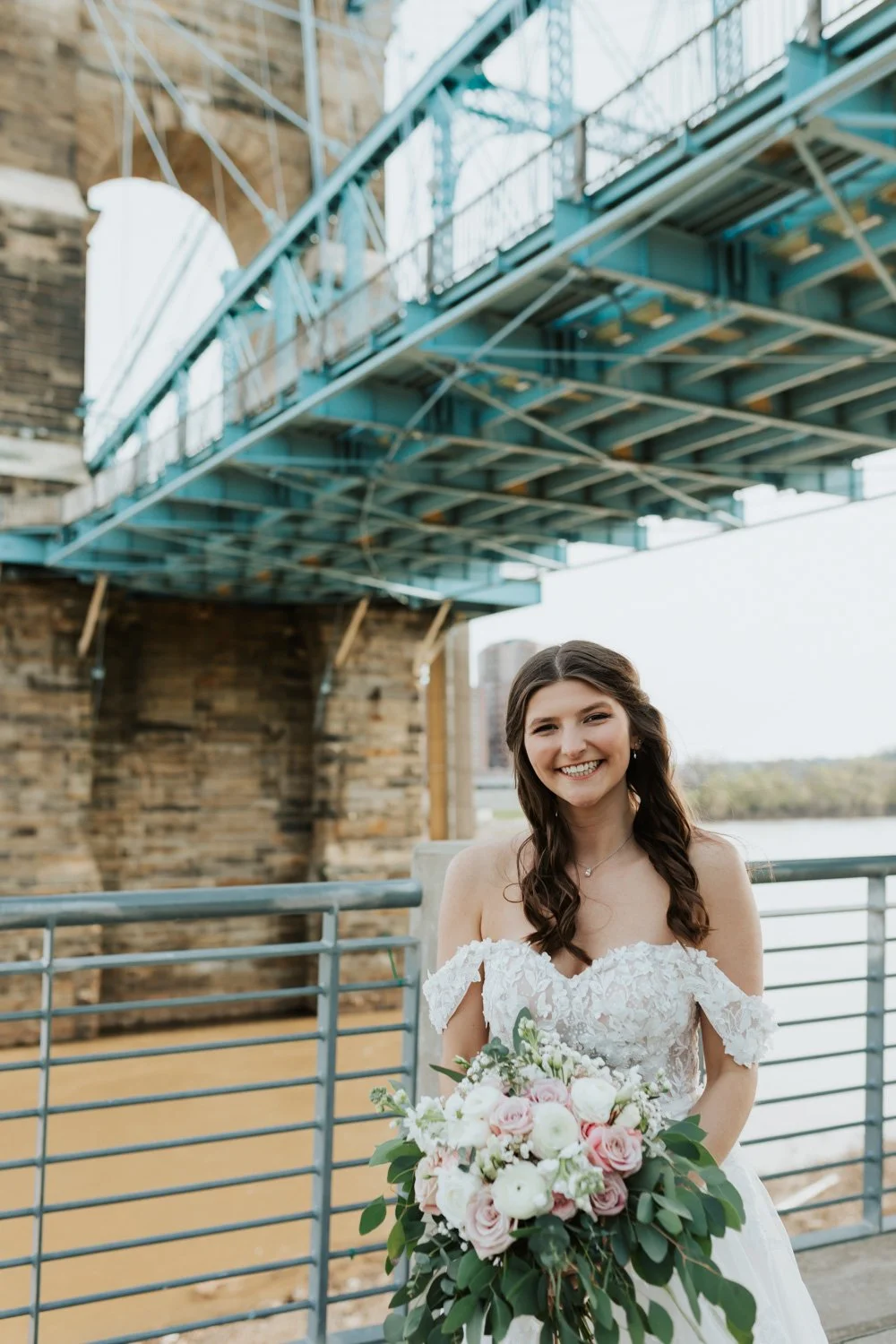 CincinnatiWeddingPhotographer-81.jpg