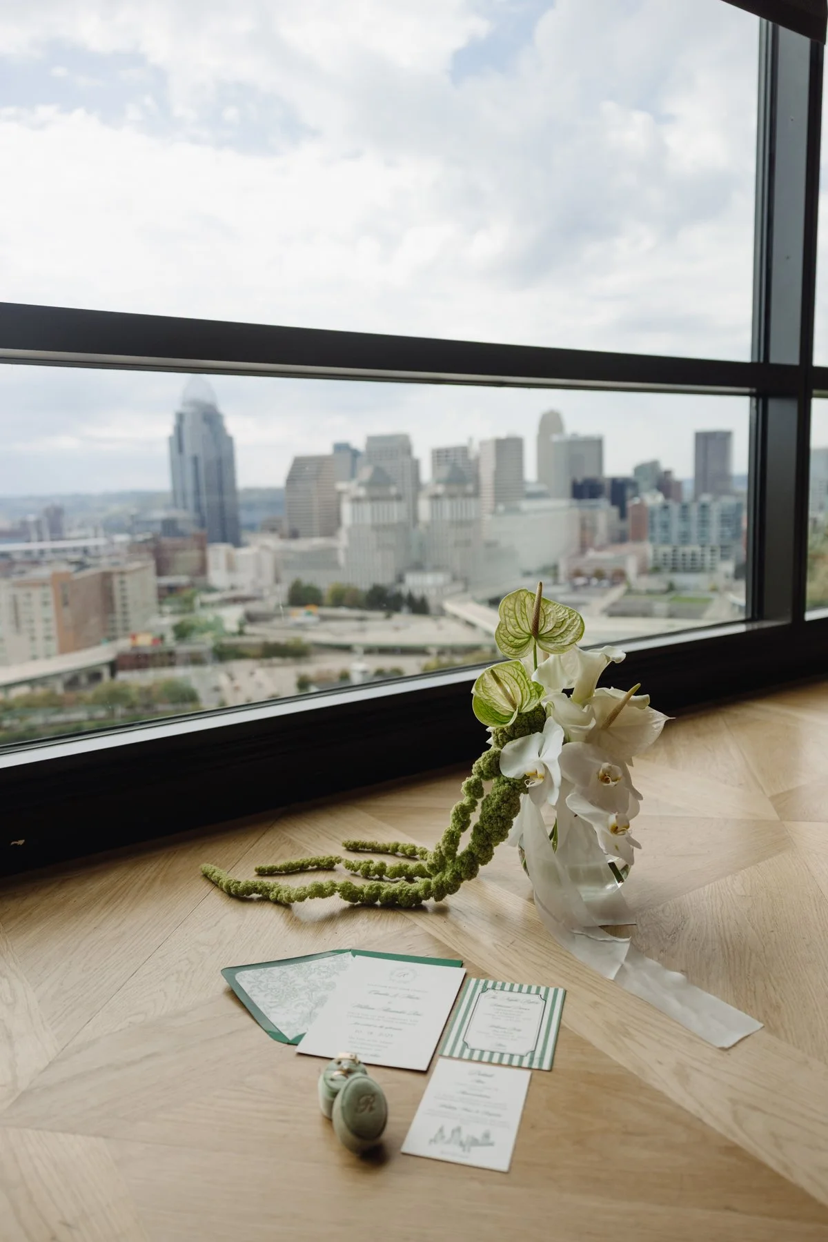 ColumbusWeddingPhotographer-8.jpg