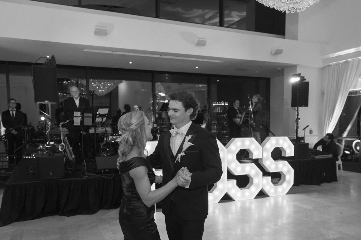 ColumbusWeddingPhotographer-99.jpg