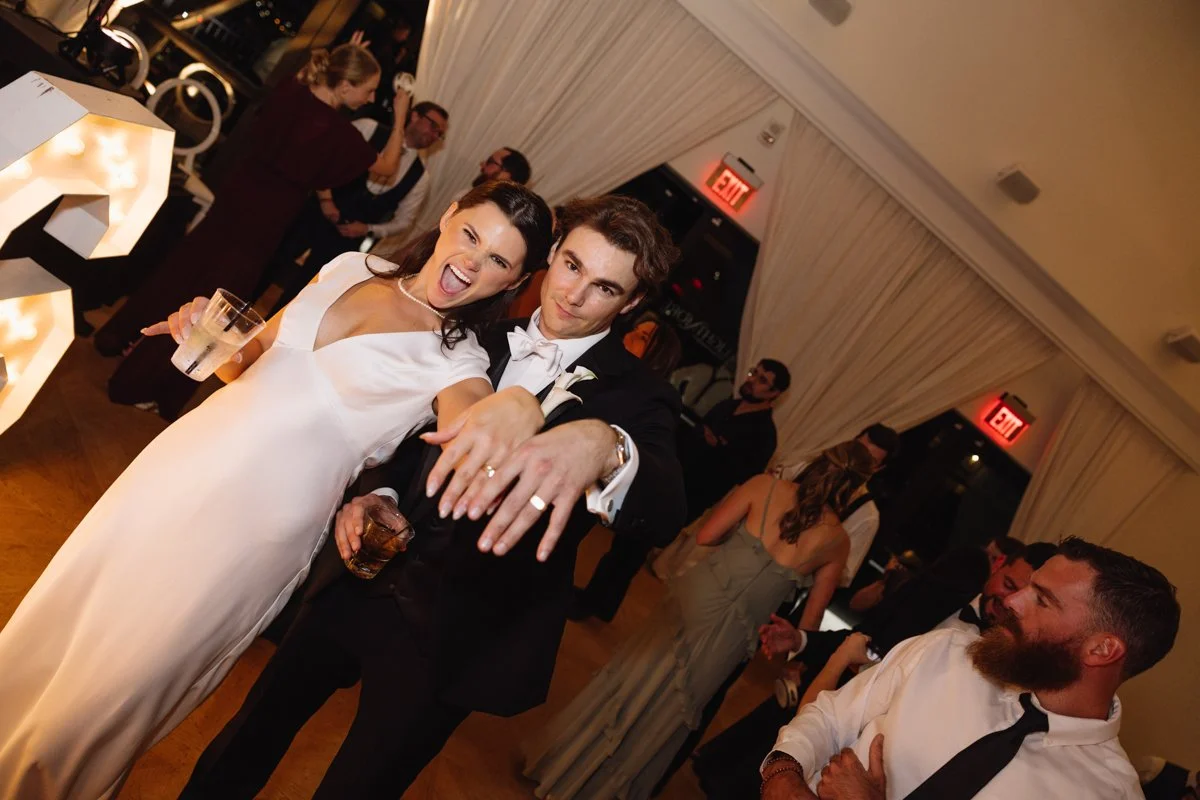 ColumbusWeddingPhotographer-108.jpg