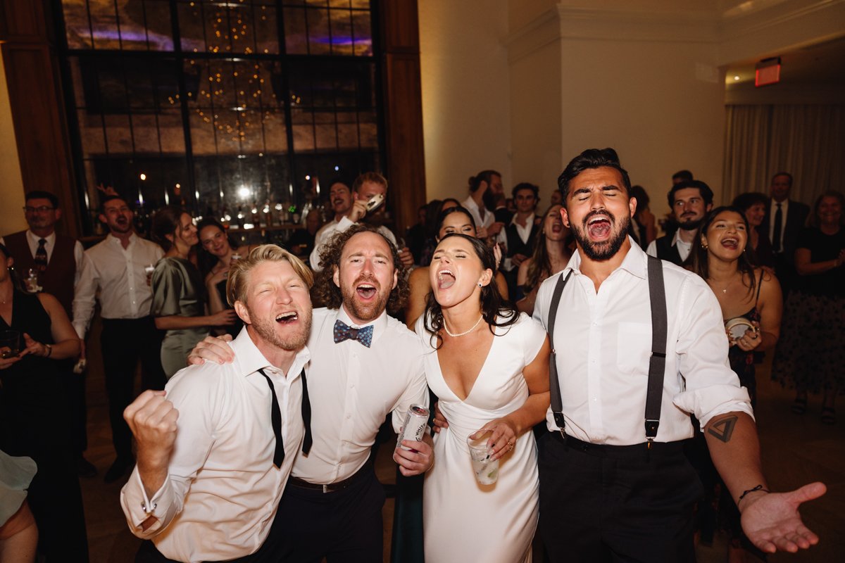 ColumbusWeddingPhotographer-111.jpg
