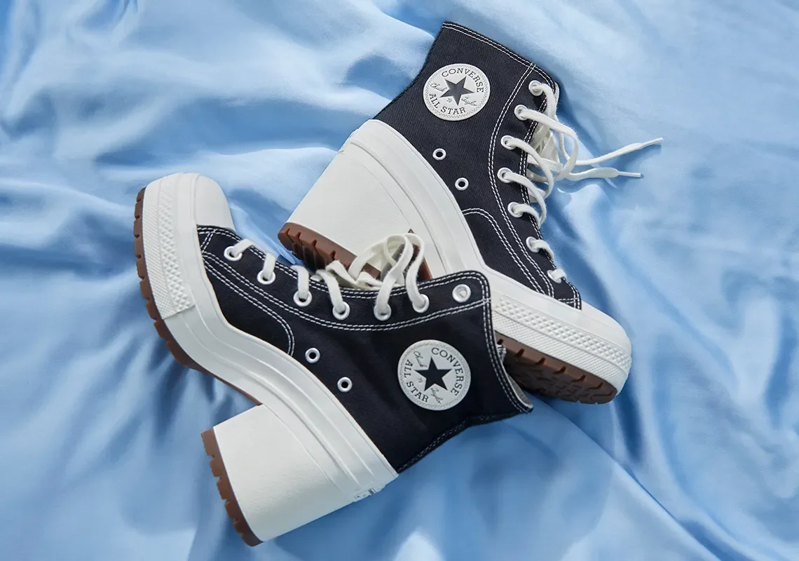 Converse-Chuck-70-Heel-Black-2.webp