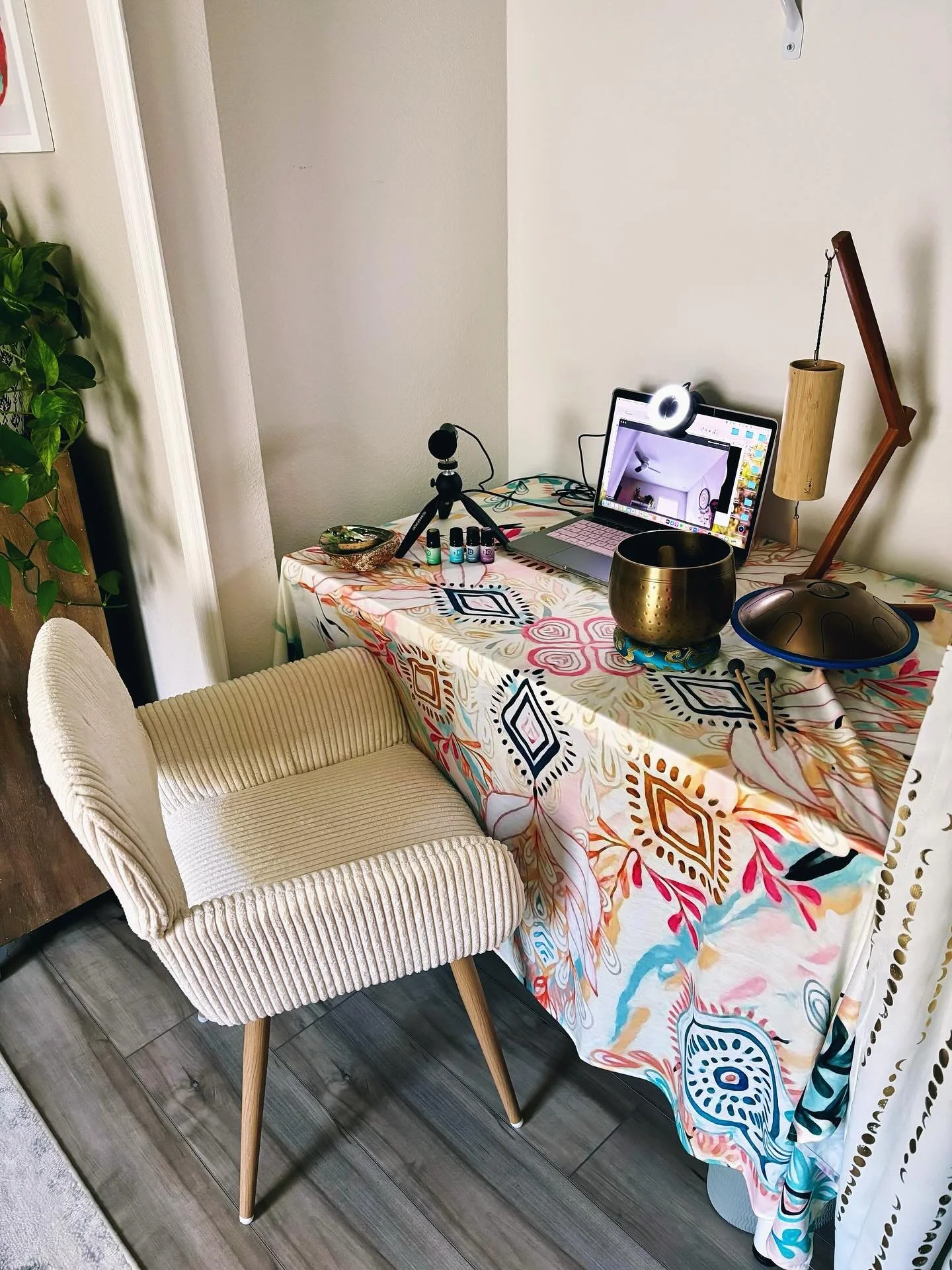 After sharing the full truth of my first-ever program launch, I felt it was only right to show you all this part too 😬

My healing room holds this tiny space&mdash; and yes, that&rsquo;s a closet turned mini office 😂&mdash; where over those 4-weeks