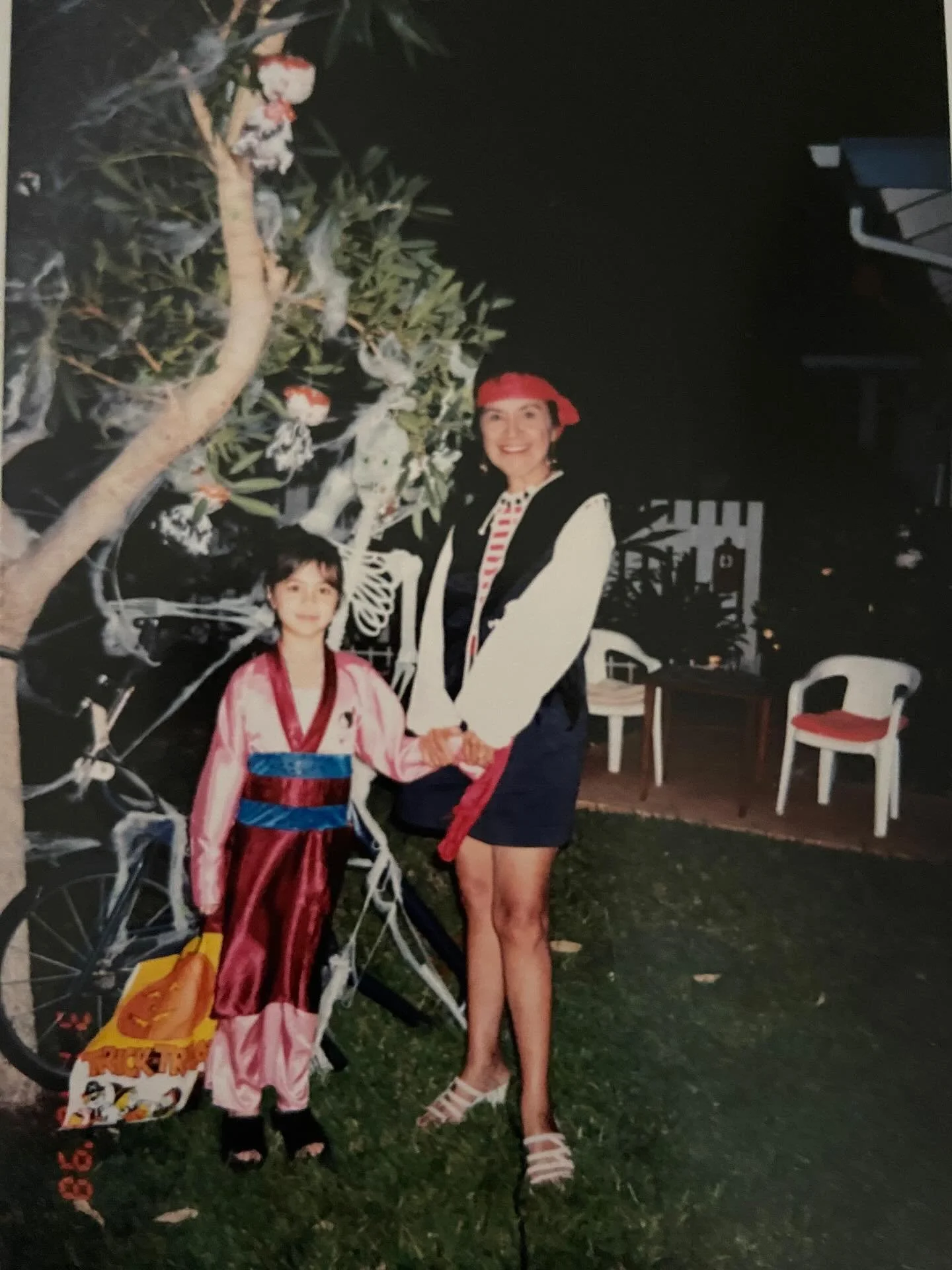 MESSENGERS- day 20
&mdash;&mdash;

On the struggle bus with posting this week with Gigi/my MIL being out of town which means Kai is with me this whole week (WE MISS YOU GIGI 😅)

I tried to record a video but Kai kept popping his head in every second